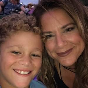 Meet your Posher, Gabrielle